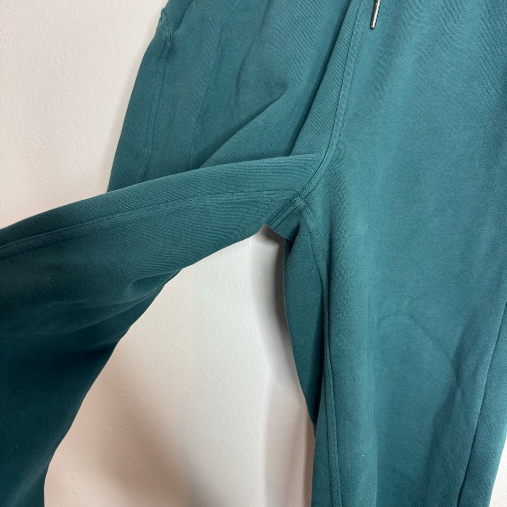 Lululemon Green Jasper Scuba Relaxed-Fit‎ High-Rise Jogger - Picture 7 of 7